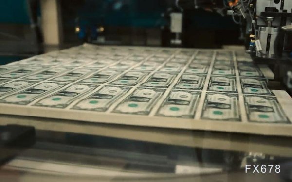 配资门户服务网站 鲍威尔“鸽声”重挫美指，市场全力押注9月降息，美联储政策焦点转向就业风险